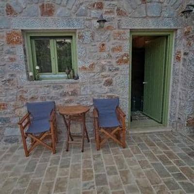 Sitting Area 2